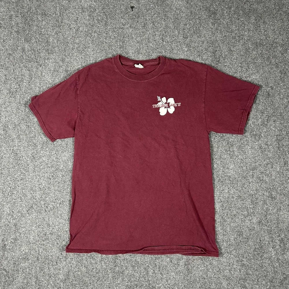 Trader Joe's Employee T-Shirt Men's Medium Maroon Crewneck Hibiscus #3104